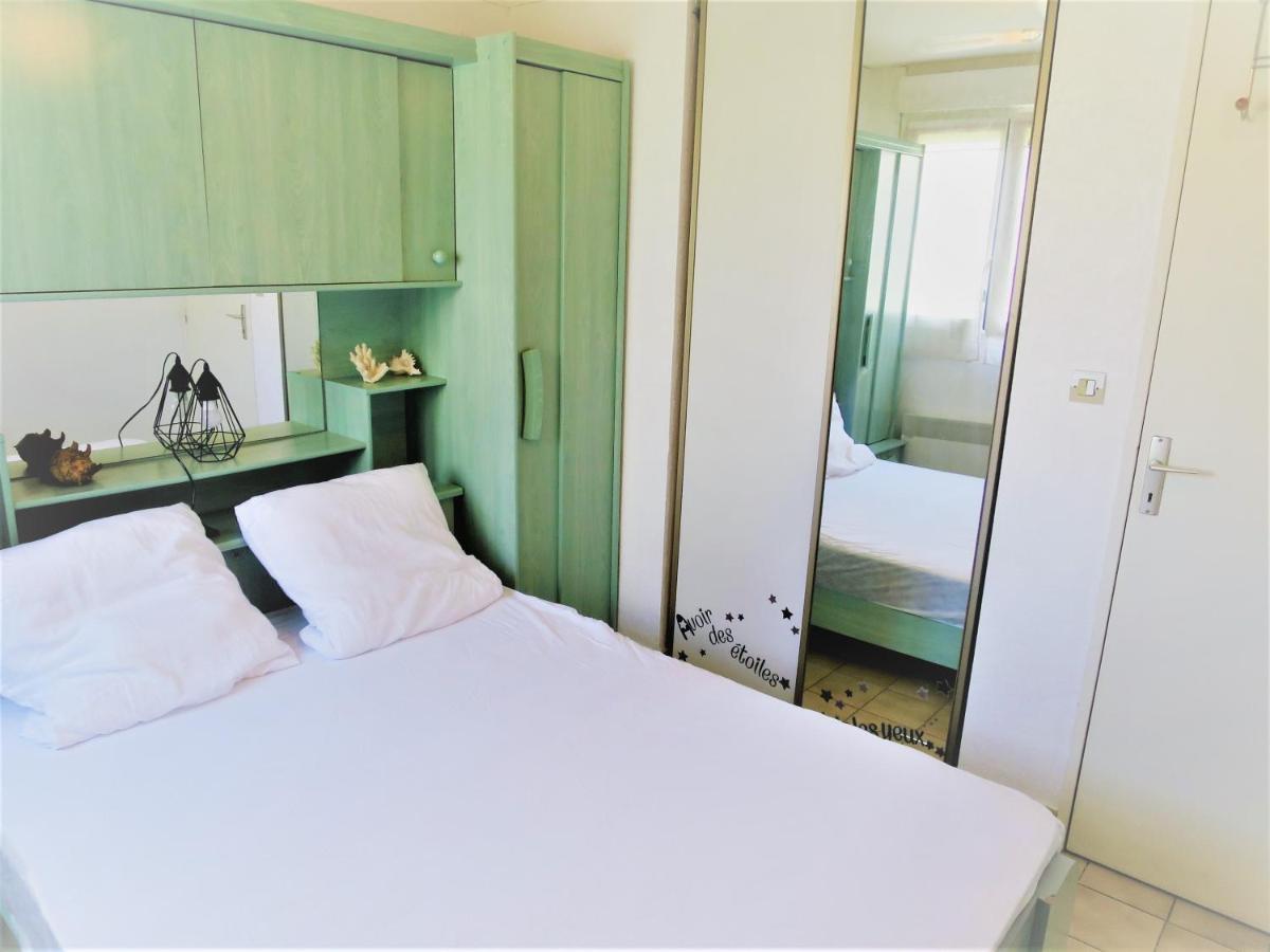Appartement Port Frejus Avec Loggia Et Acces Plages A Pieds المظهر الخارجي الصورة